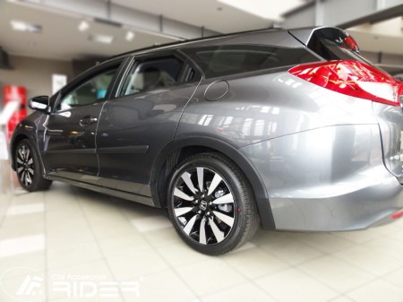 civic tourer..jpg