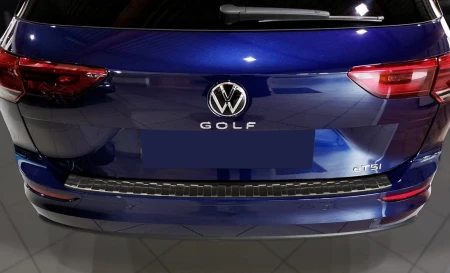 pol_pl_Nakladka-na-zderzak-tylny-do-Volkswagen-Golf-8-Variant-Czarna-2086_4.jpg