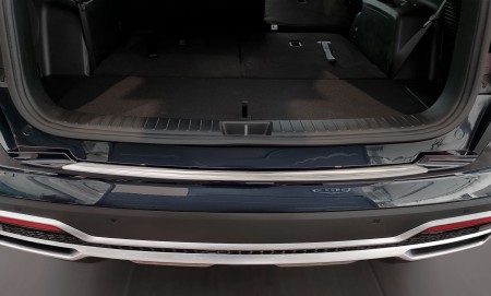 2 35644 KIA SORENTO IV 2020- LB1L.jpg