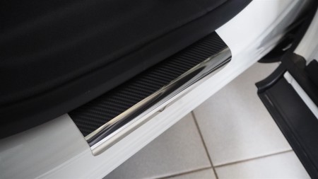 listwa tył carbon.jpg