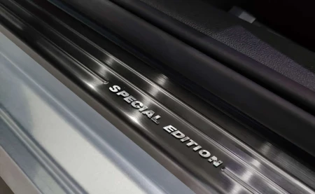 pol_pl_Nakladki-progowe-Skoda-Fabia-4-2230_5.jpg