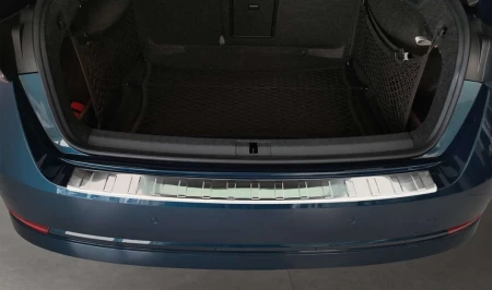 pol_pl_Nakladka-na-zderzak-tylny-do-Skoda-Octavia-4-Liftback-Stal-2225_12.jpg