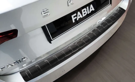 pol_pl_Nakladka-na-zderzak-tylny-do-Skoda-Fabia-4-Hatchback-Stal-2228_8.jpg