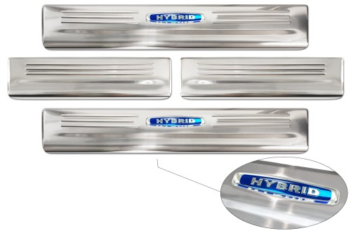 Przejdź do produktu Nakładki progowe Toyota Highlander XU470 2020+