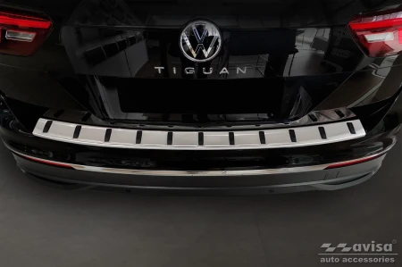 pol_pl_Nakladka-STRONG-na-zderzak-tylny-Volkswagen-Tiguan-2-2290_6.jpg