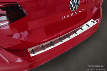 pol_pl_Nakladka-STRONG-na-zderzak-tylny-Volkswagen-Passat-B8-Variant-2324_5.jpg