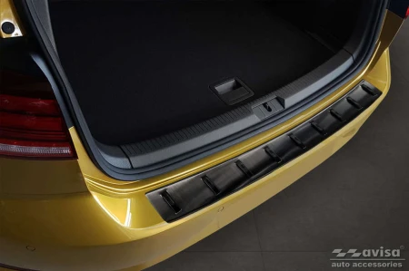 pol_pl_Nakladka-STRONG-na-zderzak-tylny-Volkswagen-Golf-7-Hatchback-2311_4.jpg