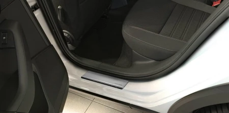 nolinesatin2 (2).jpg