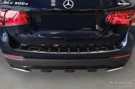 pol_pl_Nakladka-STRONG-na-zderzak-tylny-Mercedes-GLC-X253-2350_12.jpg