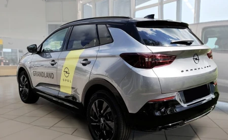 pol_pl_Nakladka-na-zderzak-tylny-Opel-Grandland-Stal-2376_9.jpg