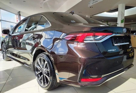 corolla sedan2.jpg