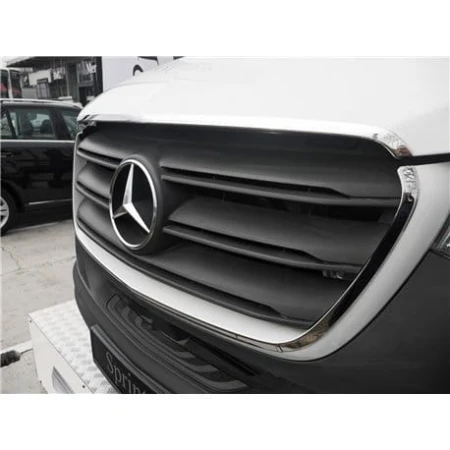 ramka-atrapy-przedniej-grill-mercedes-sprinter-w907-2018,.jpg