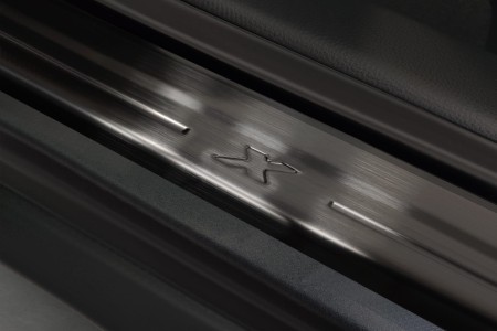 2 23023 TOYOTA AYGO X 2022- NP3.jpg