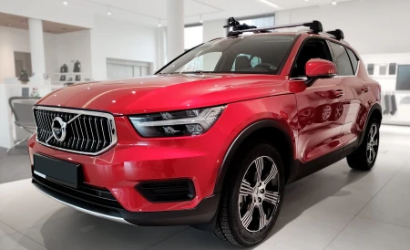 2 17023 VOLVO XC40 2017- AL.jpg