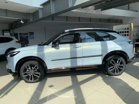 honda-hrv-2022-listwy-boczne (2).jpg