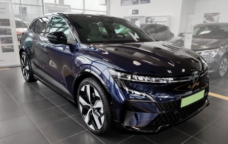 2 35799 RENAULT MEGANE E-TECH 2022- AL.jpg