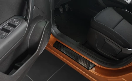 2 18038 RENAULT CAPTUR II 2019- NP1L.jpg