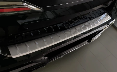 2 35911 BMW SERIA 7 VII (G70) M-PAKIET 2023- LB3L.jpg