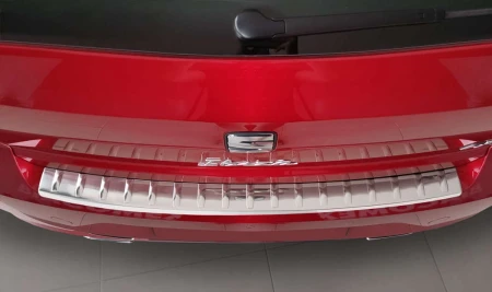 pol_pl_Nakladka-na-zderzak-tylny-Seat-Ibiza-5-Stal-2566_5.jpg