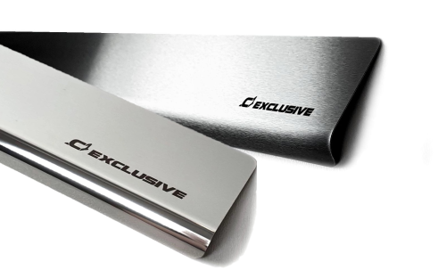 Przejdź do produktu Nakładki progowe Nissan Micra K14 2017+ 5D