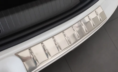 2 35939 CITROEN C4X 2023- LB3L.jpg