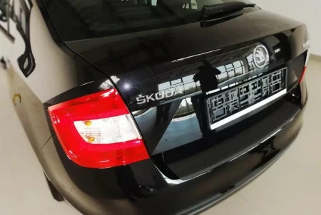 skoda-rapid-sedan-nakladka-na-zderzak (1).jpg