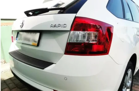 skoda-rapid-spaceback-nakladka-na-zderzak (3).jpg