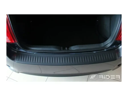 toyota-auris-i-nakladka-na-zderzak (2).webp