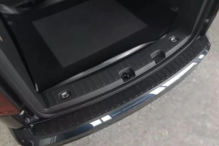 vw-caddy-iv-nakladka-na-zderzak (2).jpg