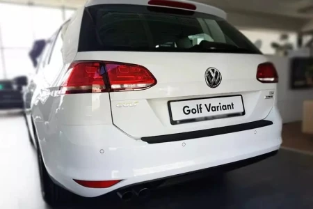vw-golf-vii-variant-nakladka-na-zderzak (1).jpg