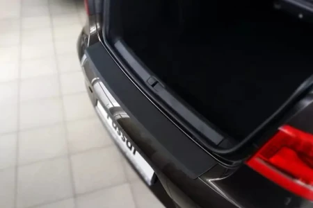 vw-passat-b7-nakladka-na-zderzak-n38 (1).jpg