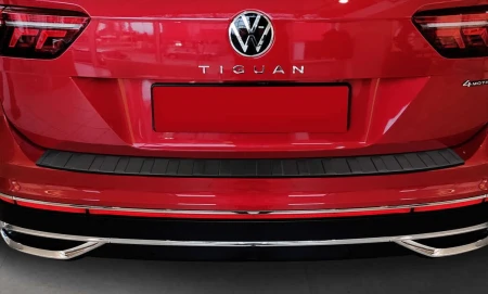 pol_pl_Nakladka-na-zderzak-tylny-do-Volkswagen-Tiguan-2-2644_6.jpg