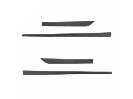 vw-golf-r-viii-listwy-boczne (5).webp