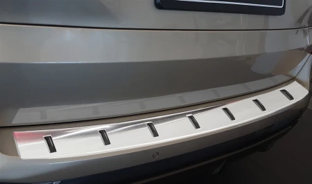 2 52045 BMW X5 IV G05 M-PAKIET 2018- LB1L.jpg