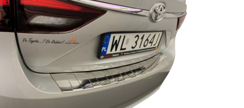 Przejdź do produktu Nakładka na zderzak Toyota Avensis III FL 2015-2020 Sedan