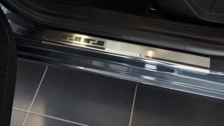 Renault Clio V 5D_08-1392_przód (1).JPG