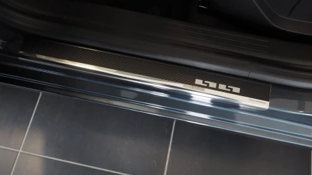 Renault Clio V 5D_29-1392_przód.JPG