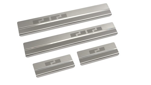 Przejdź do produktu Nakładki progowe Toyota RAV4 V 2018-2025