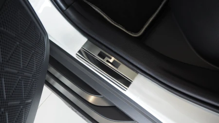 Toyota_RAV-4_V_08-0772_02 (3).JPG