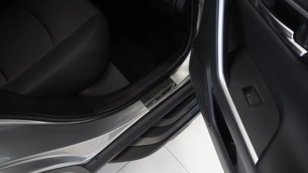 Toyota_RAV-4_V_29-0772_tylne.JPG