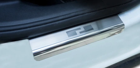 VW ID.4_2019-_08-1902_tył.jpg