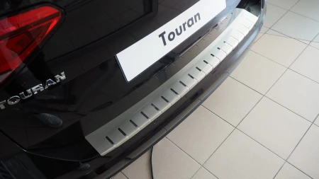 Volkswagen_Touran_III_25-5536_01.JPG