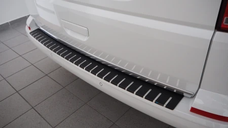 Volkswagen T6 Transporter (tylne drzwi otwierane do góry)-30-5538-02 (1).JPG