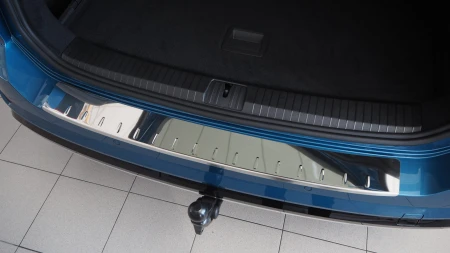 Volkswagen_Touran_III_60-5536_01.JPG
