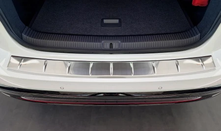 2 35855 VOLKSWAGEN ID.7 2023- LB3L.jpg