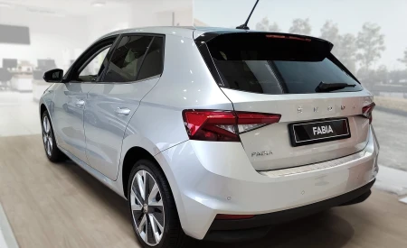 2 19027 SKODA FABIA IV HATCHBACK 2021- TL.jpg