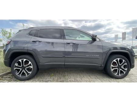 jeep-compass-listwy-boczne (1).webp