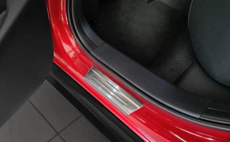 2 27016 MAZDA CX-30 2019- NTL.jpg