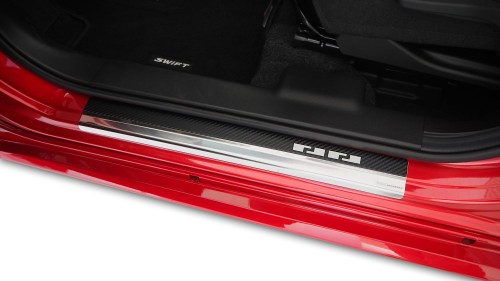 Przejdź do produktu Nakładki progowe SUZUKI SWIFT  5D/hb 2024+