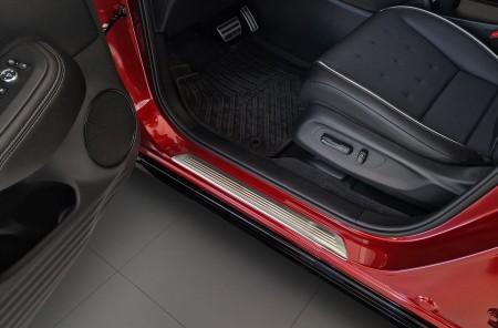 2 09012 HONDA ZR-V 2023- NP2L.jpg